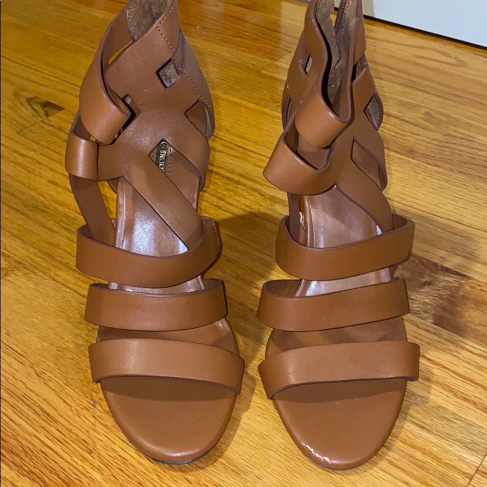 New 💛💛💛💛 sandal heels